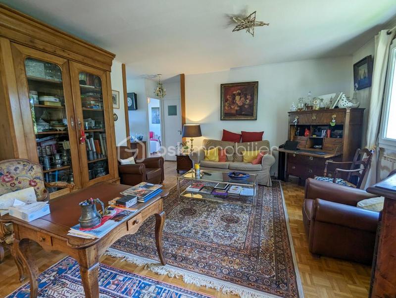 Maison traditionnelle - 94 m² - 5 pièces