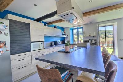 Maison - 192 m² - 7 pièces