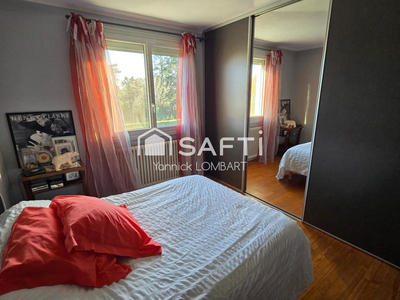 Maison - 199 m² - 8 pièces