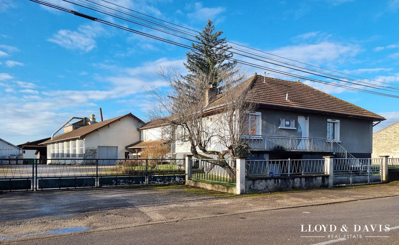 Maison - 85 m² - 5 pièces