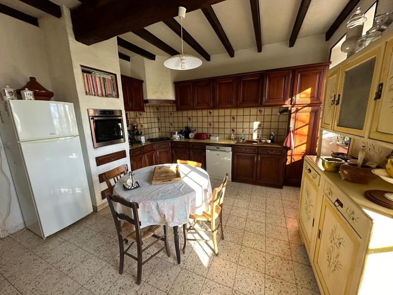 Maison - 214 m² - 5 pièces