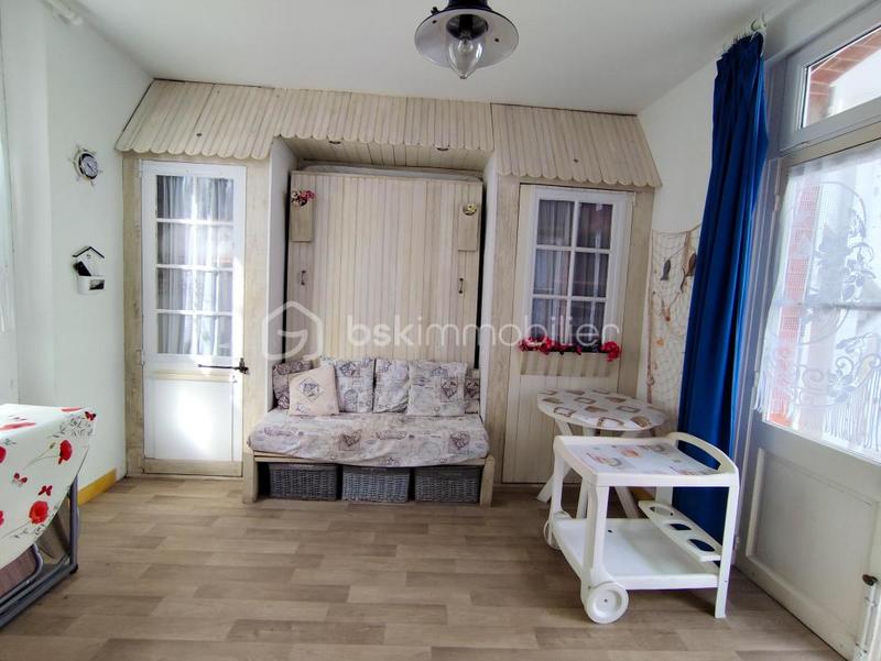 Studio - 12 m² - 1 pièce