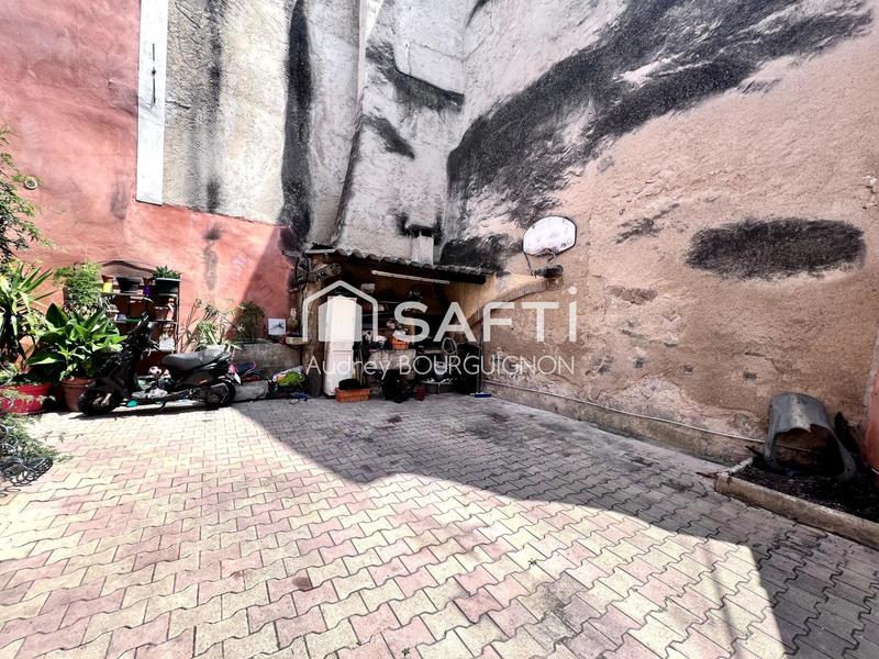 Maison - 160 m² - 6 pièces