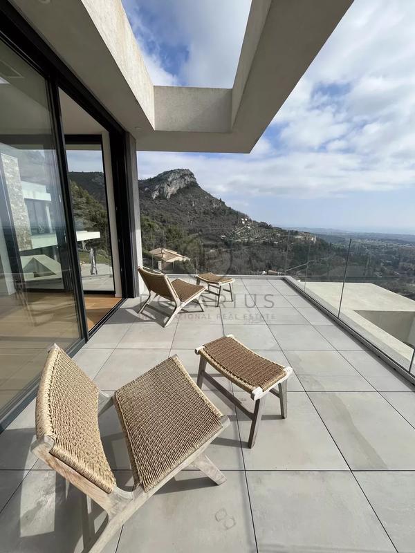 Villa - 445 m² - 7 pièces