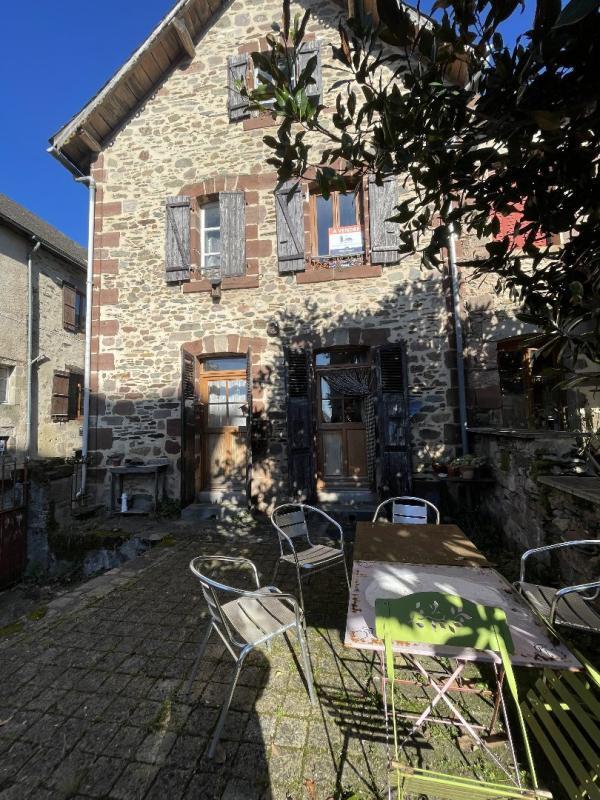Maison en pierre - 125 m² - 5 pièces