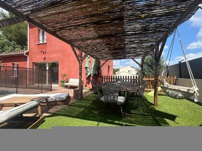 Maison - 92 m² - 4 pièces