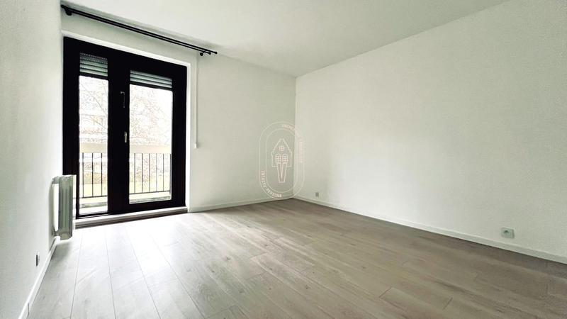 Appartement - 90 m² - 3 pièces