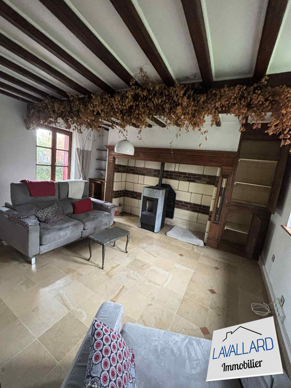 Maison - 239 m² - 10 pièces