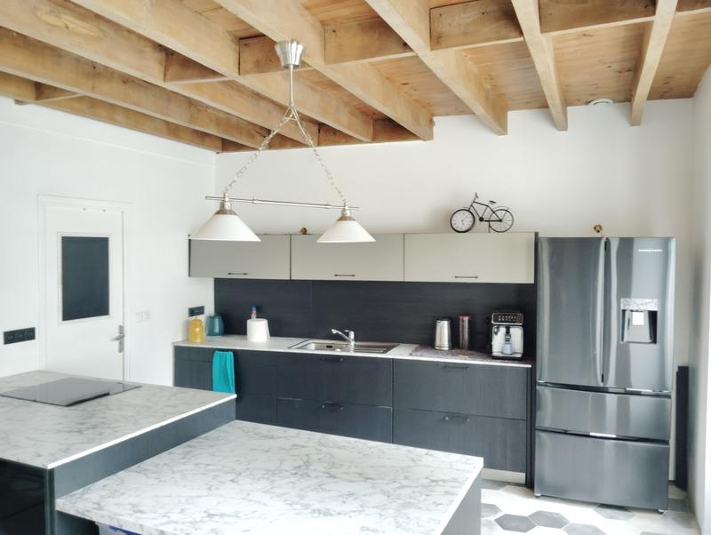 Maison - 233 m² - 7 pièces