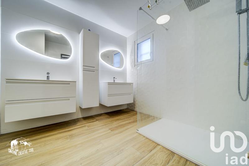 Maison - 138 m² - 8 pièces