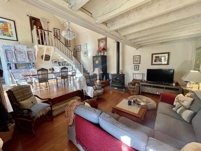 Maison - 137 m² - 4 pièces