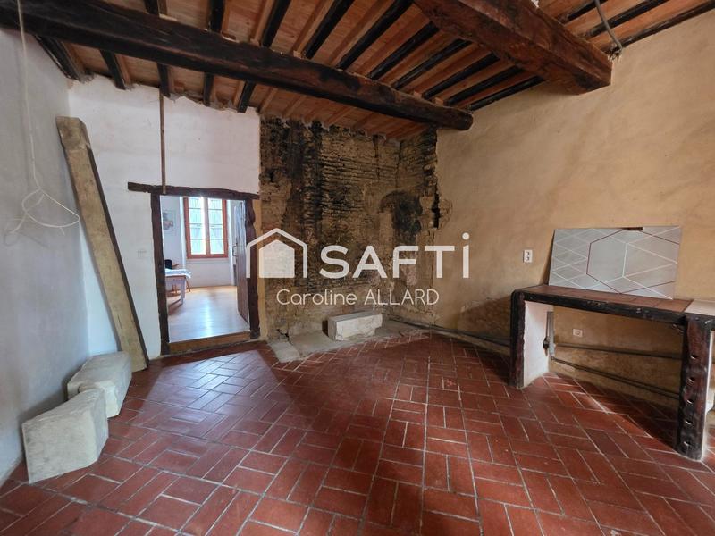 Maison - 177 m² - 8 pièces