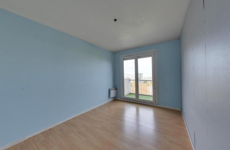 Appartement - 100 m² - 4 pièces