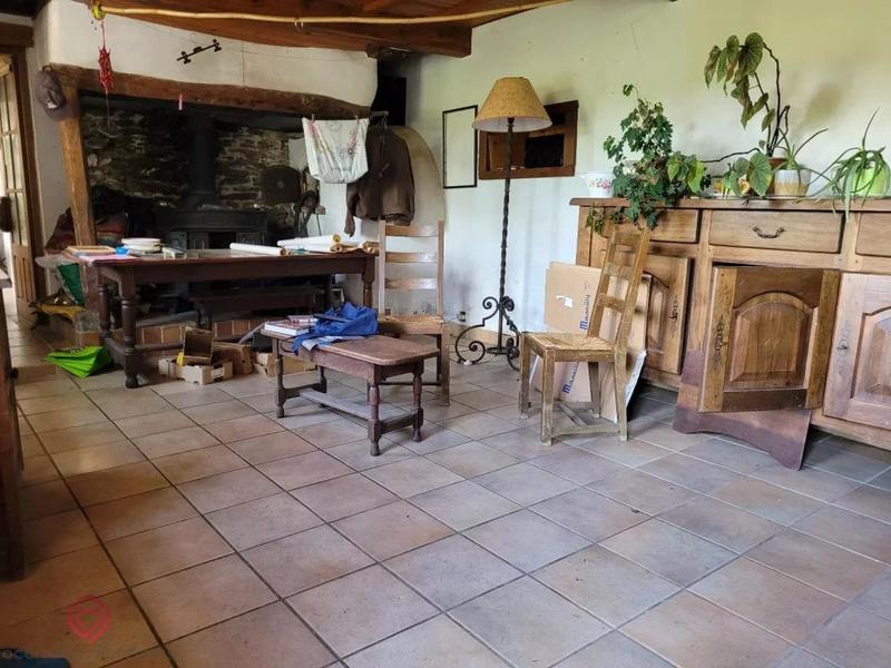 Maison - 96 m² - 6 pièces