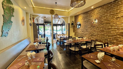 Local commercial - 100 m² - 4 pièces