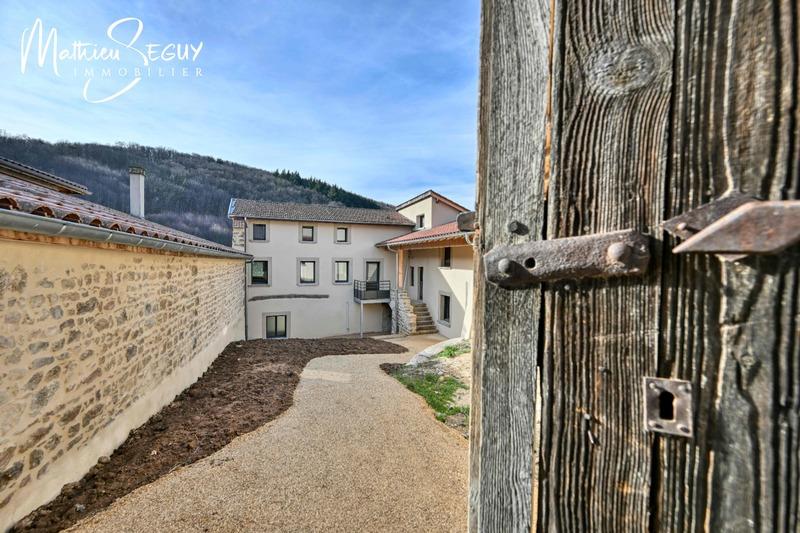 Appartement - 100 m² - 4 pièces