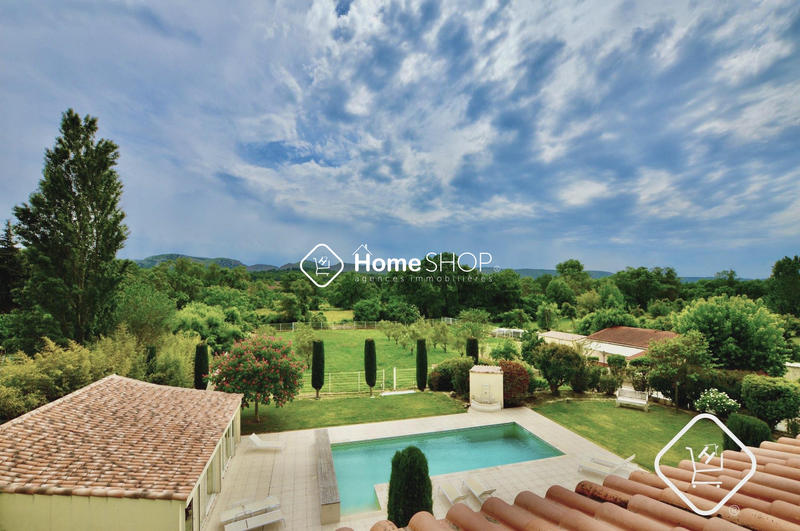 Mas - 510 m² - 10 pièces