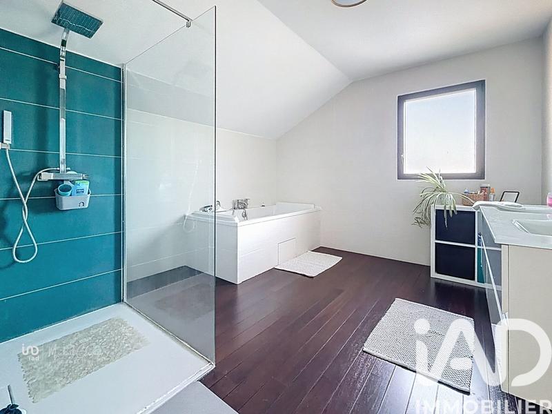 Maison - 159 m² - 6 pièces