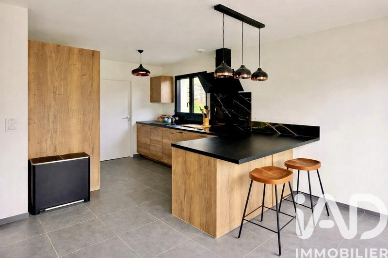 Maison - 92 m² - 4 pièces