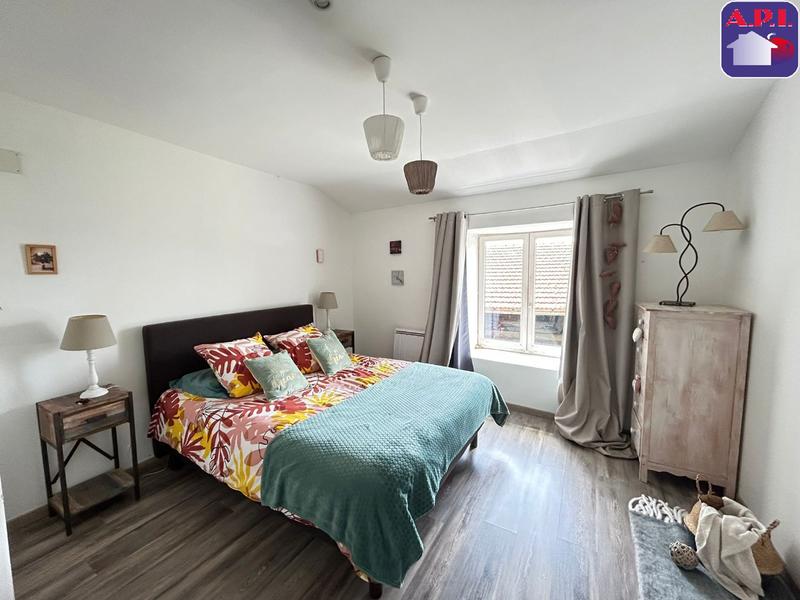 Maison - 228 m² - 8 pièces