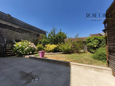 Maison ancienne - 204 m² - 8 pièces