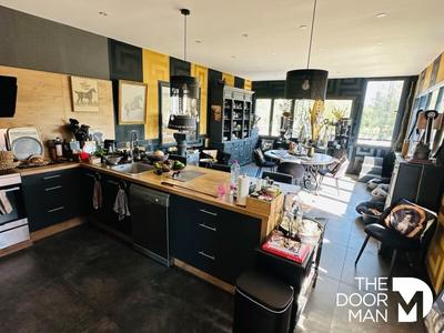 Maison de domaine équestre - 300 m² - 9 pièces