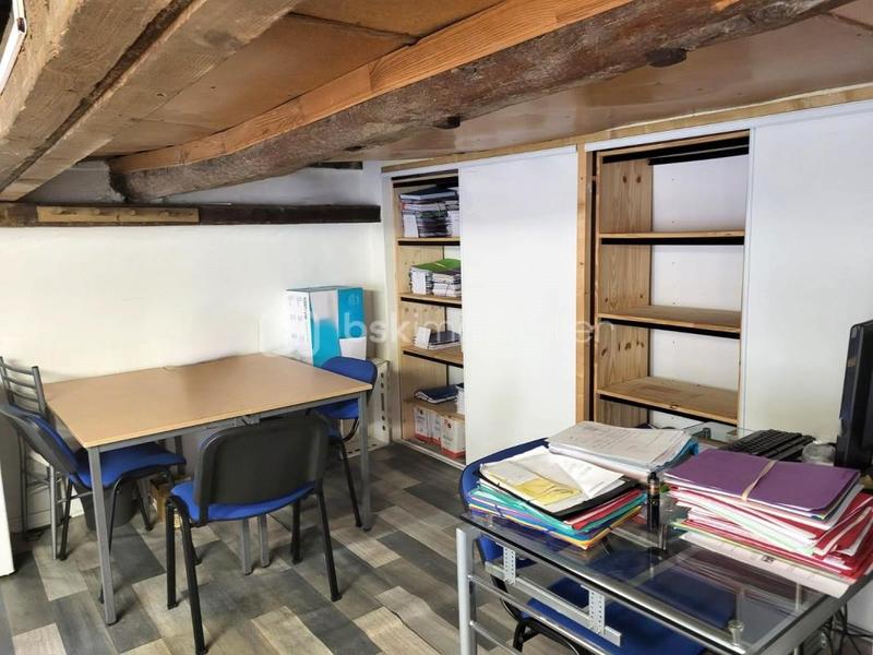 Immeuble - 124 m² - 6 pièces