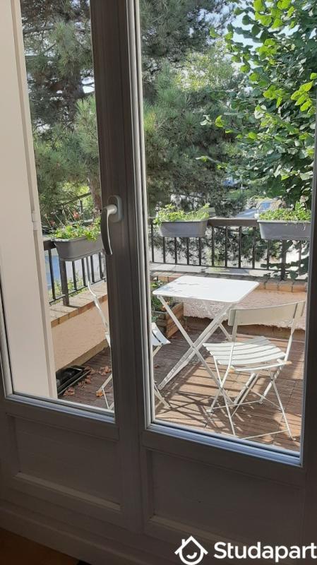 Chambre - 9 m² - 1 pièce