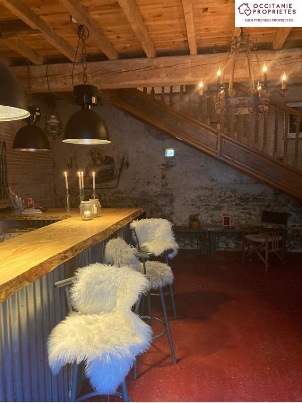 Maison de maîtres - 585 m² - 20 pièces