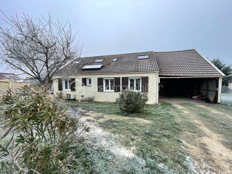 Maison - 99 m² - 5 pièces