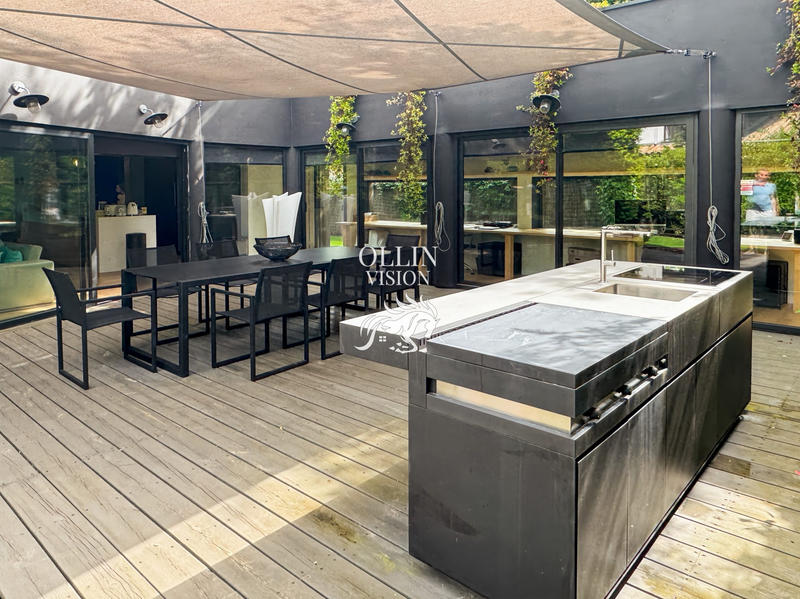 Villa - 220 m² - 7 pièces