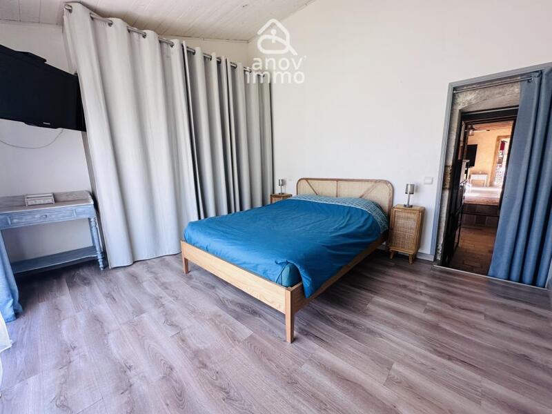 Maison - 291 m² - 14 pièces