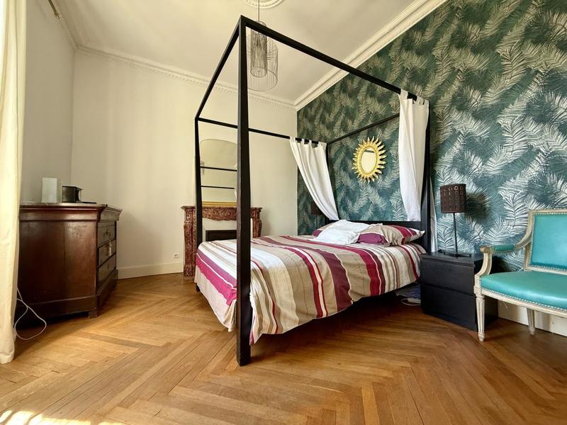 Maison bourgeoise - 258 m² - 10 pièces