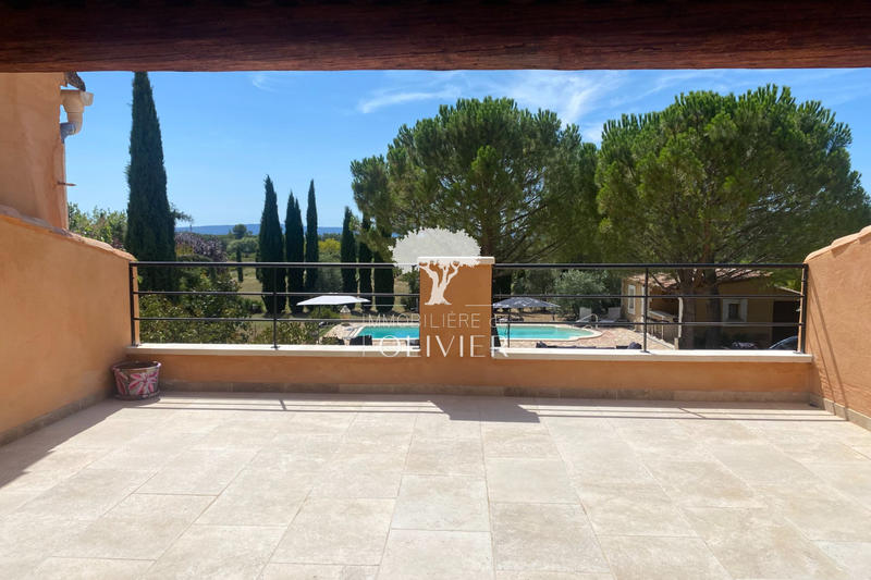 Propriété - 270 m² - 7 pièces