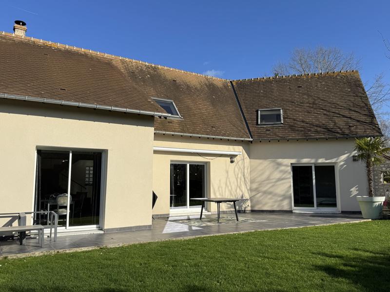 Maison - 200 m² - 7 pièces