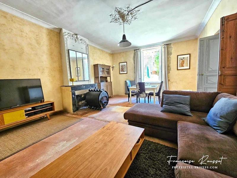 Maison - 268 m² - 7 pièces