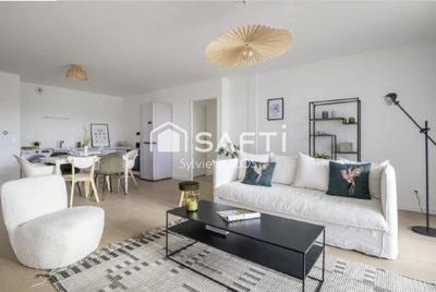 Appartement - 101 m² - 5 pièces