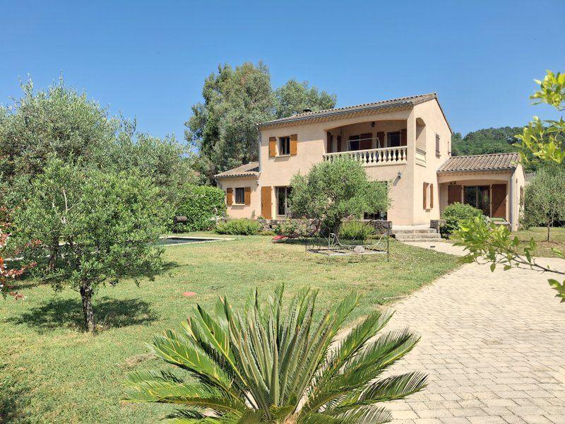 Maison - 195 m² - 8 pièces