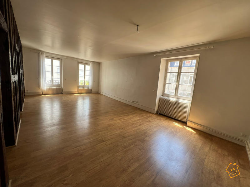 Appartement - 104 m² - 4 pièces