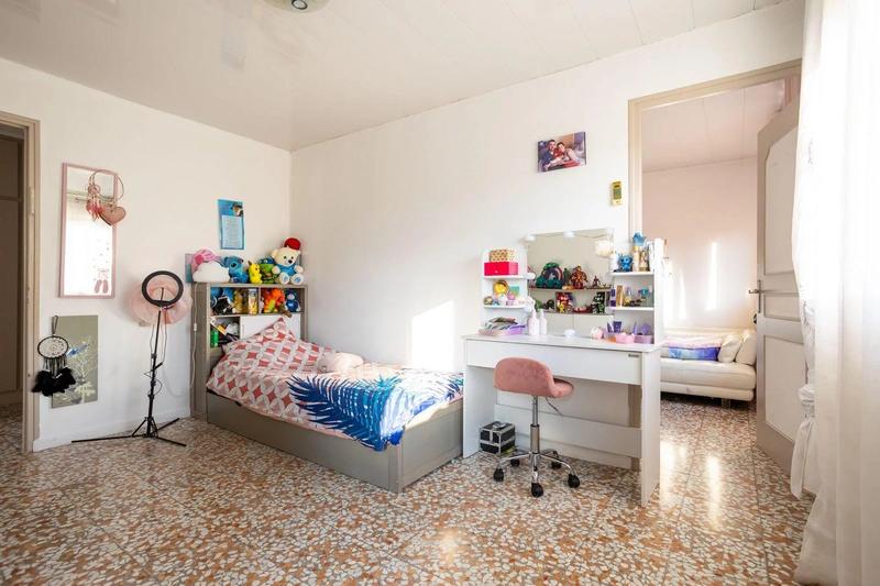 Appartement - 196 m² - 6 pièces