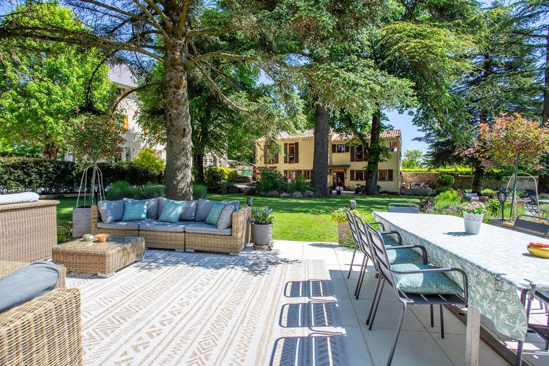 Maison de domaine - 500 m² - 15 pièces