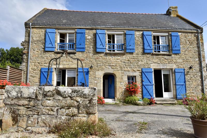 Maison traditionnelle - 105 m² - 5 pièces