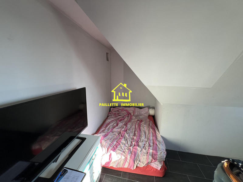 Maison traditionnelle - 160 m² - 8 pièces