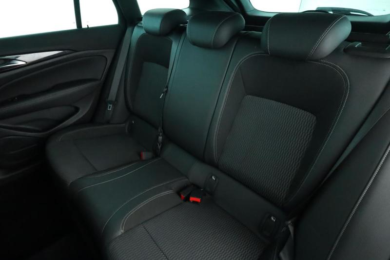 Opel Insignia Sports Tourer 2.0 Diesel Auto 174 ch