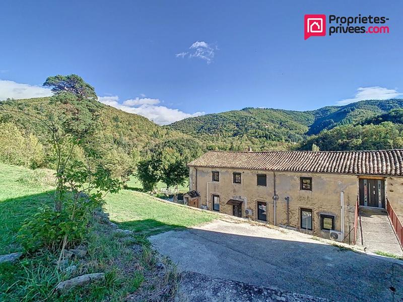 Mas - 245 m² - 15 pièces