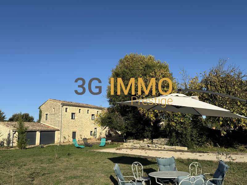 Corps de ferme - 198 m² - 9 pièces