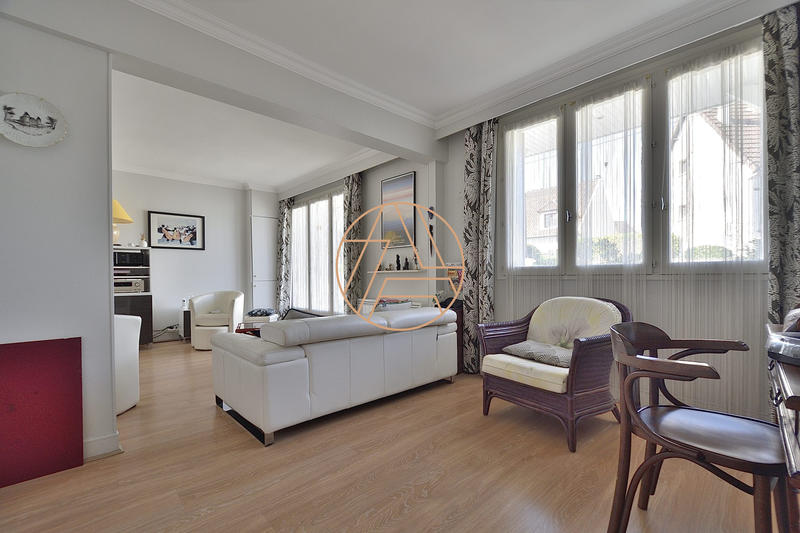 Maison - 147 m² - 7 pièces