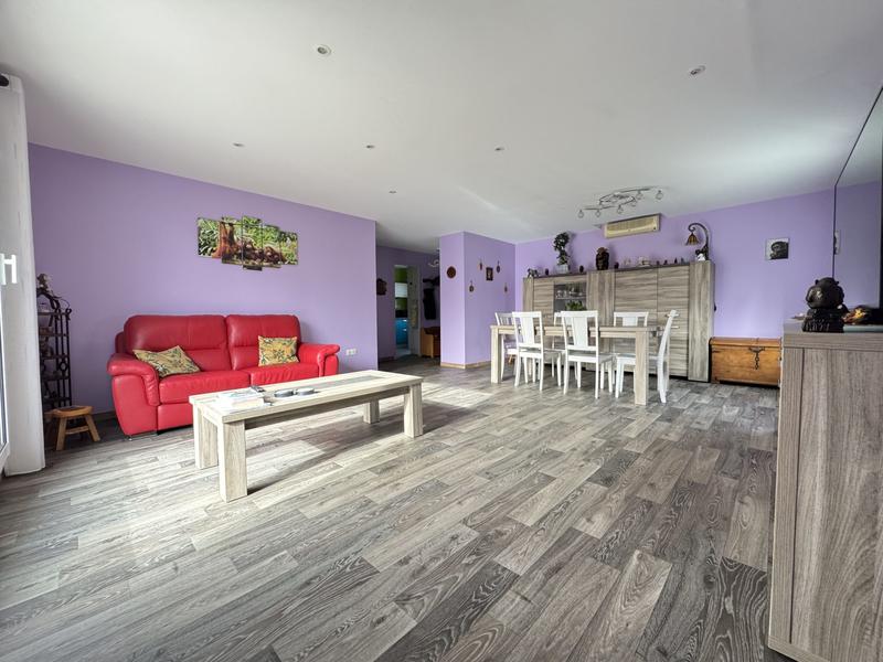 Maison - 110 m² - 8 pièces