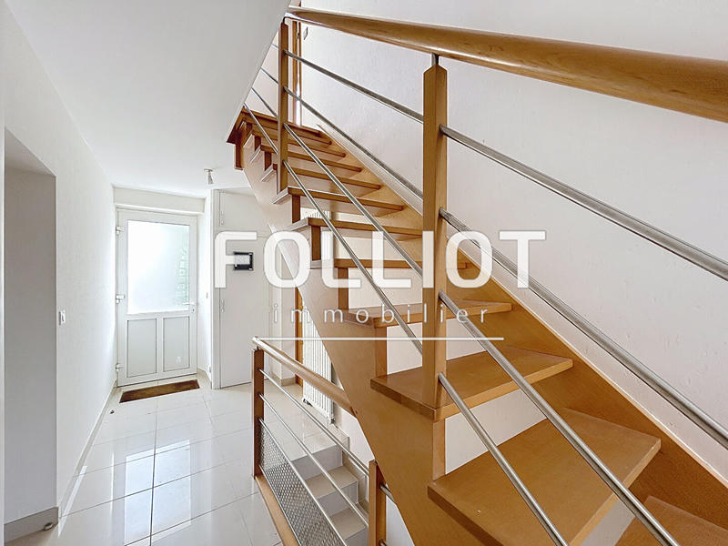 Maison - 170 m² - 5 pièces