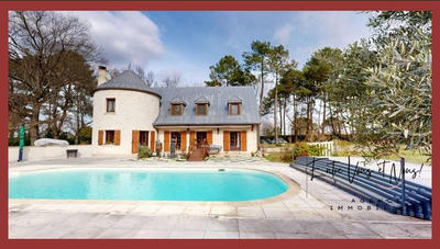 Maison - 206 m² - 8 pièces